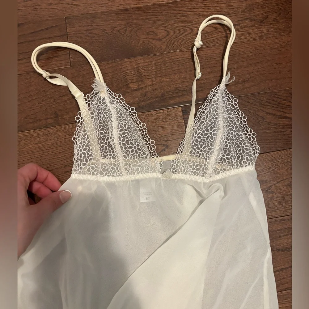 Vintage La SENZA Sheer White Lace Chemise - Picture 5 of 10